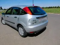 Gebraucht Ford Focus 100 PS (73 kW) 1999 Silber Kleinwagen