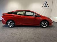 Gebraucht Toyota Prius Executive 98 PS (72 kW) 2016 Rot Limousine