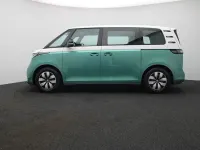 Gebraucht VW ID. Buzz Pro 210 kW (286 PS) 2025 Candyweiß/bay leaf green m... Van / Kleinbus