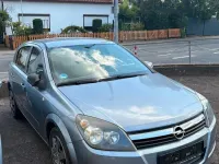 Gebraucht Opel Astra 105 PS (77 kW) 2006 Andere farben Kleinwagen