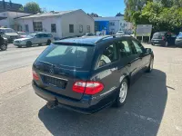 Gebraucht Mercedes E240 174 PS (127 kW) 2004 Blau Kombi
