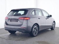 Gebraucht Mercedes B200 163 PS (119 kW) 2023 Van / Kleinbus