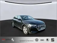 Gebraucht Audi e-tron Basis 230 kW (313 PS) 2022 Schwarz SUV