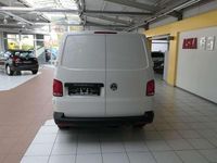 Gebraucht VW T6.1 150 PS (110 kW) 2022 Candyweiß Van