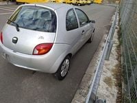 Gebraucht Ford Ka Viva 69 PS (50 kW) 2004 Silber Kleinwagen