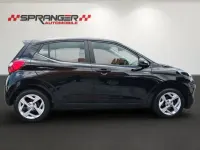 Gebraucht Hyundai i10 Trend 84 PS (61 kW) 2022 Phantom black / met Kleinwagen