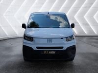 Neu Fiat Doblò 131 PS (96 kW) 2025 Weiss Van / Kleinbus