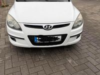 Gebraucht Hyundai i30 109 PS (80 kW) 2009 Weiß Kombi