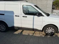 Gebraucht Ford Transit 99 PS (72 kW) 2025 Weiß Van / Kleinbus