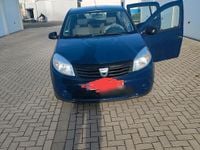 Gebraucht Dacia Sandero 75 PS (55 kW) 2009 Blau Limousine