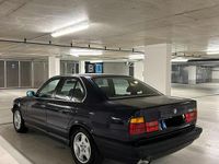 Gebraucht BMW 520 150 PS (110 kW) 1994 Violet Limousine