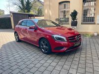 Gebraucht Mercedes A200 156 PS (114 kW) 2013 Rot Limousine