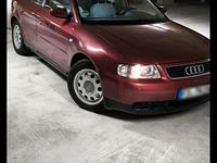 Gebraucht Audi A3 Comfort 125 PS (91 kW) 2002 Rot Kleinwagen