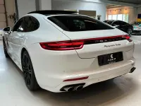 Gebraucht Porsche Panamera 549 PS (403 kW) 2018 Weiß Kleinwagen