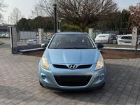 Gebraucht Hyundai i20 77 PS (56 kW) 2009 Blau Kleinwagen