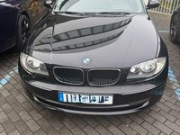 Gebraucht BMW 116 122 PS (89 kW) 2008 Schwarz Kleinwagen