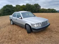 Gebraucht Mercedes 300 147 PS (108 kW) 1993 Silber Limousine