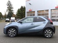 Neu Toyota Aygo X 72 PS (52 kW) 2026 Grau SUV