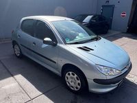 Gebraucht Peugeot 206 Tendance 75 PS (55 kW) 2007 Grau Limousine
