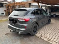 Gebraucht Ford Kuga ST 150 PS (110 kW) 2022 Grün SUV