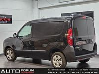 Gebraucht Opel Combo 95 PS (69 kW) 2017 Schwarz Van / Kleinbus