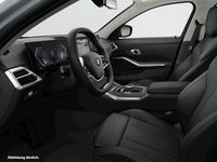 Gebraucht BMW 318 156 PS (114 kW) 2025 Grau Kombi