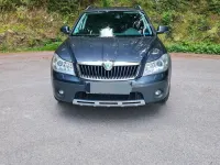 Gebraucht Skoda Octavia Scout 160 PS (117 kW) 2012 Grau Kombi