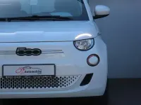 Gebraucht Fiat 500e 86 kW (118 PS) 2023 Weiß Kleinwagen