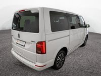 Second-hand VW Multivan Generation Six 204 CP (150 kW) 2022 Alb Monovolum