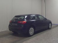 Gebraucht Mercedes A180 116 PS (85 kW) 2022 Schwarz Limousine