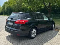 Usado Ford Focus 125 CV (91 kW) 2017 Negro Familiar