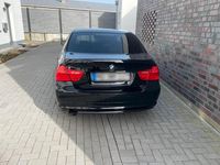 Gebraucht BMW 316 116 PS (85 kW) 2011 Schwarz Limousine