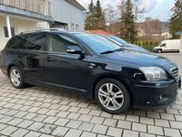 gebraucht Toyota Avensis Kombi 2.2 D-CAT Team