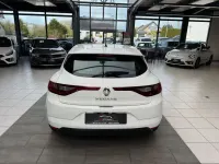 Gebraucht Renault Mégane IV Life 116 PS (85 kW) 2019 Weiß Limousine