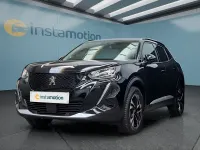 Second-hand Peugeot e-2008 100 kW (136 CP) 2022 Negru SUV