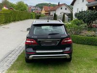 Gebraucht Mercedes ML350 258 PS (189 kW) 2012 Schwarz SUV