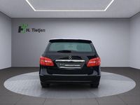 Gebraucht Mercedes B200 136 PS (100 kW) 2014 Schwarz Van / Kleinbus