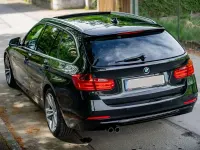 Gebraucht BMW 330 Sport Line 258 PS (189 kW) 2012 Black sapphire metallic Kombi
