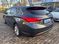 Gebraucht Hyundai i40 136 PS (100 kW) 2014 Blau Kombi