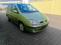 Gebraucht Renault Scénic 107 PS (78 kW) 2000 Grün Van / Kleinbus