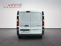 Gebraucht Renault Trafic Komfort 150 PS (110 kW) 2022 Arktisweiß Van / Kleinbus