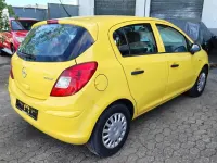 Używany Opel Corsa Selection 60 KM (44 kW) 2009 Żółty Hatchback
