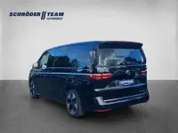 Gebraucht VW Multivan Style 177 PS (130 kW) 2025 Deep black perleffekt Van / Kleinbus
