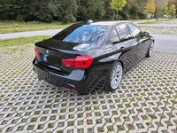Gebraucht BMW 325 Performance 224 PS (164 kW) 2018 Schwarz Limousine