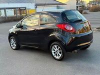 Gebraucht Ford Ka Titanium 69 PS (50 kW) 2015 Schwarz Kleinwagen