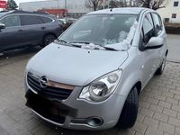 Gebraucht Opel Agila 68 PS (50 kW) 2009 Silber Kleinwagen