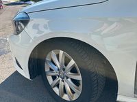 Gebraucht Mercedes A180 122 PS (89 kW) 2014 Weiß Kleinwagen