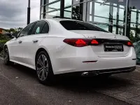 Używany Mercedes E200 Advanced 204 KM (150 kW) 2025 Biały Sedan/Limuzyna