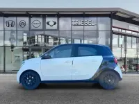 Second-hand Smart ForFour Prime 90 CP (66 kW) 2016 Alb Hatchback