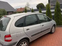 Gebraucht Renault Scénic 102 PS (75 kW) 2002 Silber Van / Kleinbus